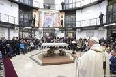 Roma, 29 marzo 2018: papa Francesco celebra la Messa in Cena Domini al carcere Regina Coeli. Foto Vatican Media/SIR