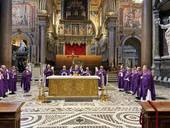 San Giovanni in Laterano, il vescovo Douglas Regattieri all'altare
