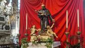 Statua di san Francesco nella basilica di Padova