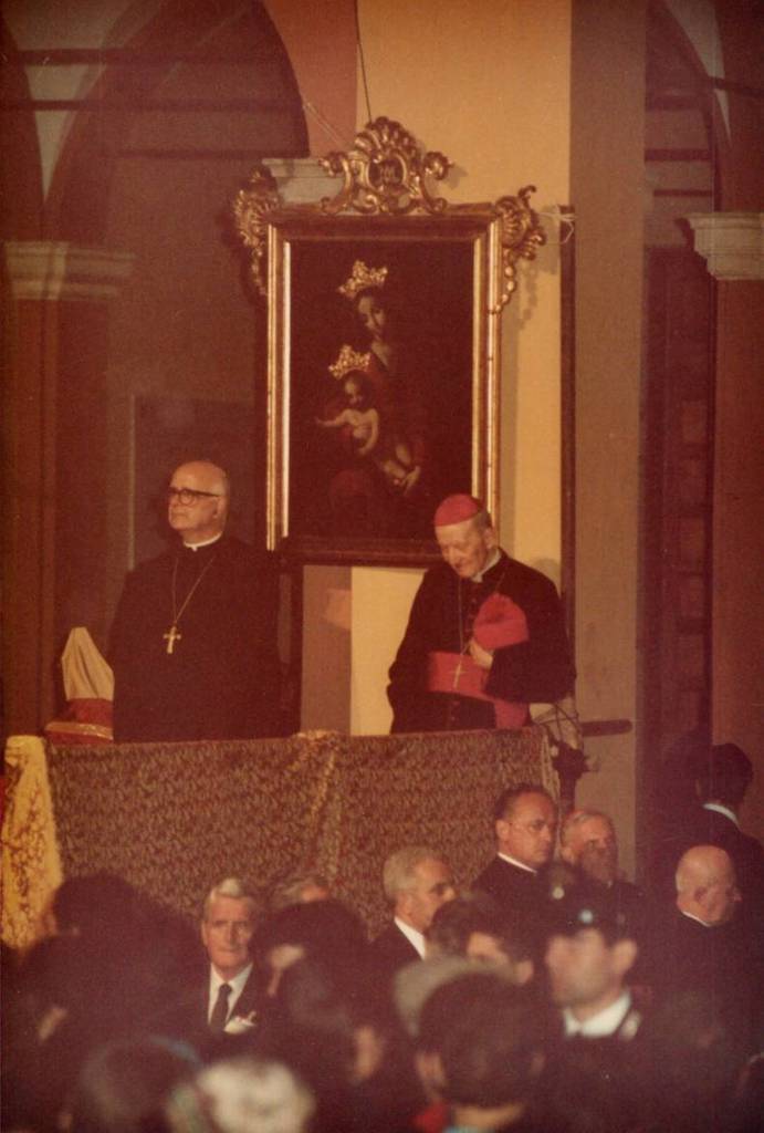 Monsignor Augusto Gianfranceschi al Monte, nel 1986, al termine del pellegrinaggio mariano