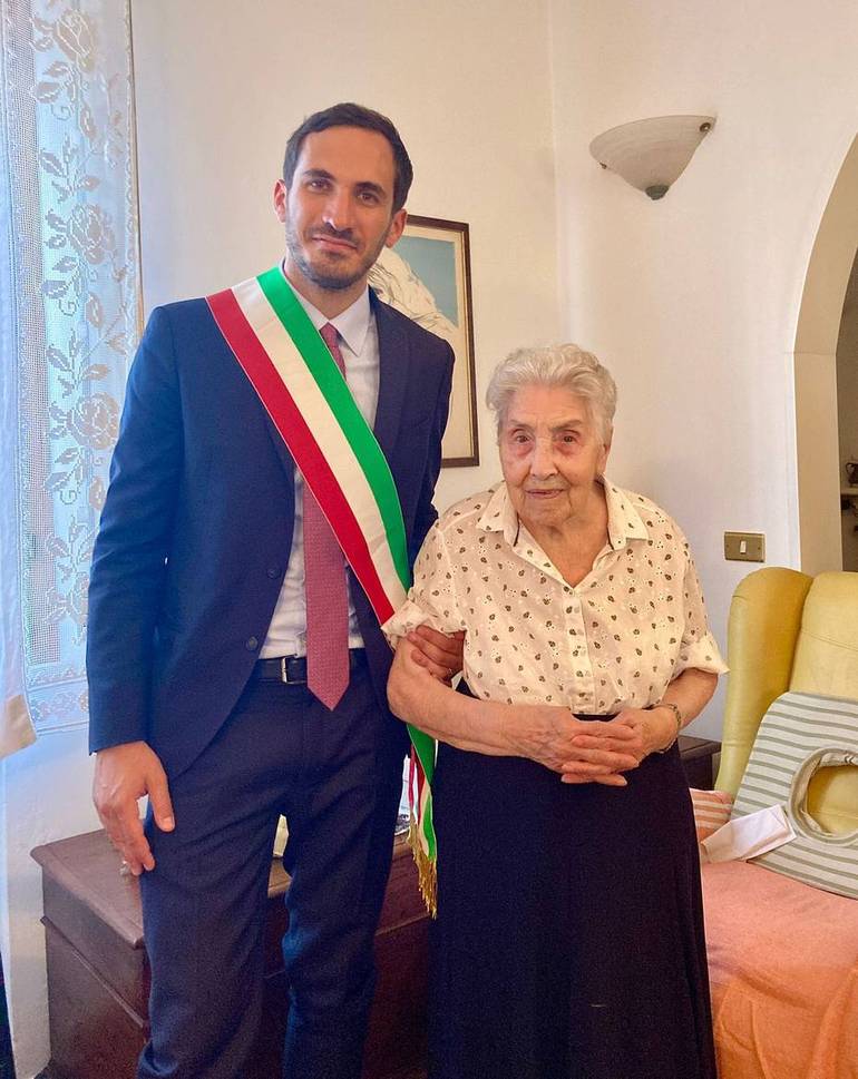 Buon compleanno nonna Maria, 104 anni e non sentirli 