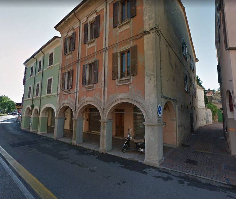 Il palazzo privato oggetto dell'intervento a Porta Santi (Cesena)