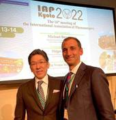 Nella foto: Shigeru Hirano MD, professore all'Università di medicina di Kyoto e il dottor Marco Stacchini al Congresso