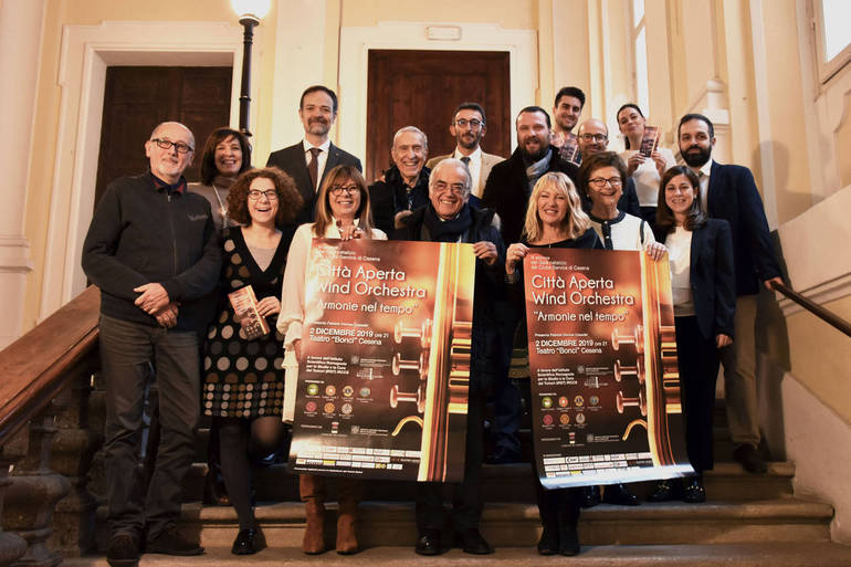 Città Aperta Wind Orchestra al teatro Bonci per il Galà dei Club service di Cesena
