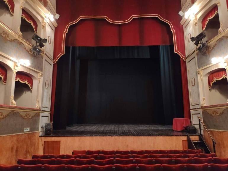 Teatro Petrella (foto archivio)