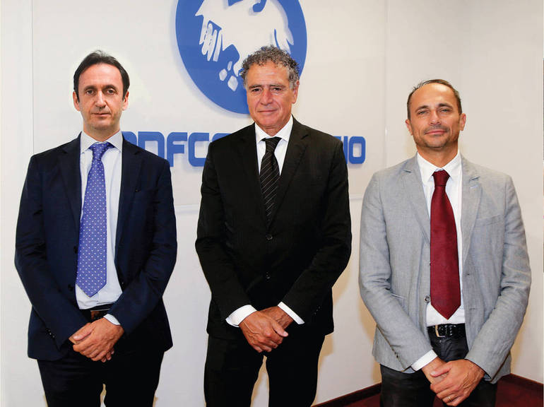 Nella foto il presidente Confcommercio cesenate Augusto Patrignani, il direttore Giorgio Piastra e il vicedirettore Alberto Pesci