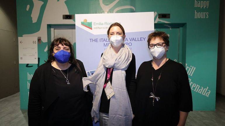 Nella foto da sinistra, Paola Salomoni, Barbara Carfagna e Alessandra Folli ad Expo2020 Dubai, tenuta dall’11 al 13 gennaio 2022
