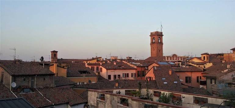 E' campanon visto dai tetti dei palazzi di Cesena (foto P.G. Marini)
