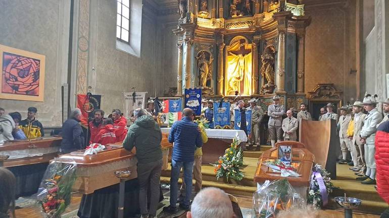 I tre feretri sono ora nella chiesa di Santa Croce, ad Aosta
