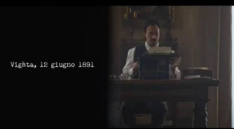 Fiction stasera su Raiuno con macchine per scrivere di fine Ottocento del cesenate Cristiano Riciputi