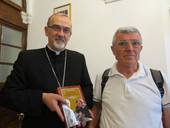 Monsignor Pierbattista Pizzaballa con Sarles Cellini