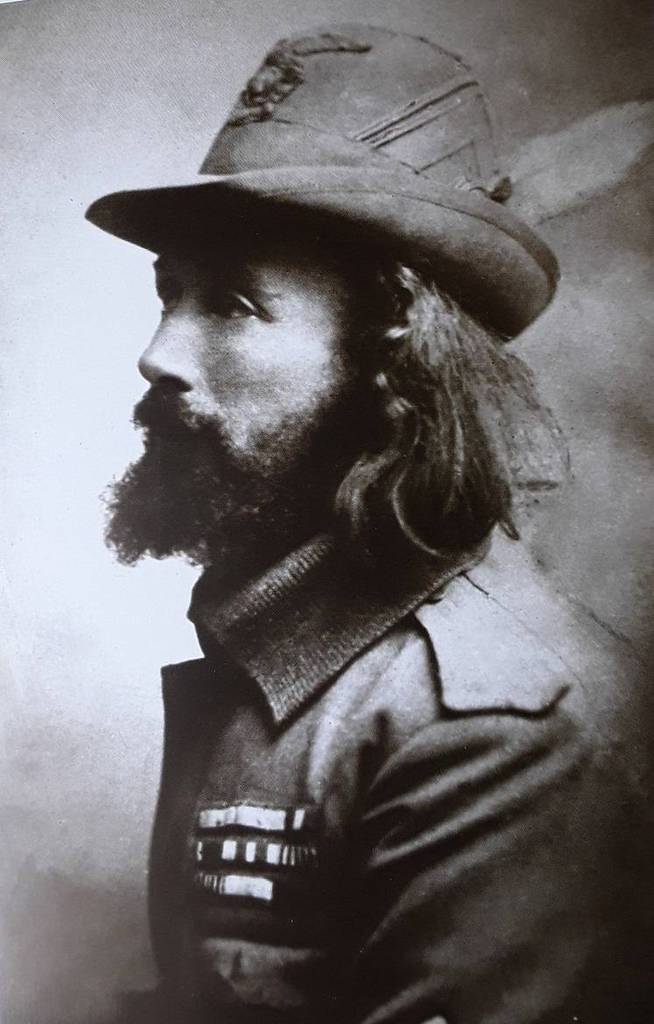 Nella foto: il colonnello Carlo  Mazzoli (Cesena1879 - Bengasi 1928)