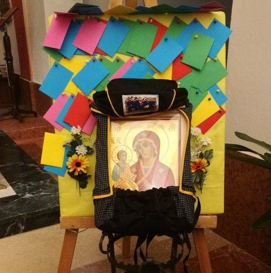 Esposizione icona "Maria Madre dei giovani"