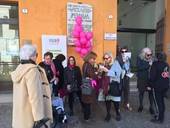 L'iniziativa dell'8 marzo dell'associazione Ipazia sotto al loggiato comunale di Cesena - dalla pagina FB