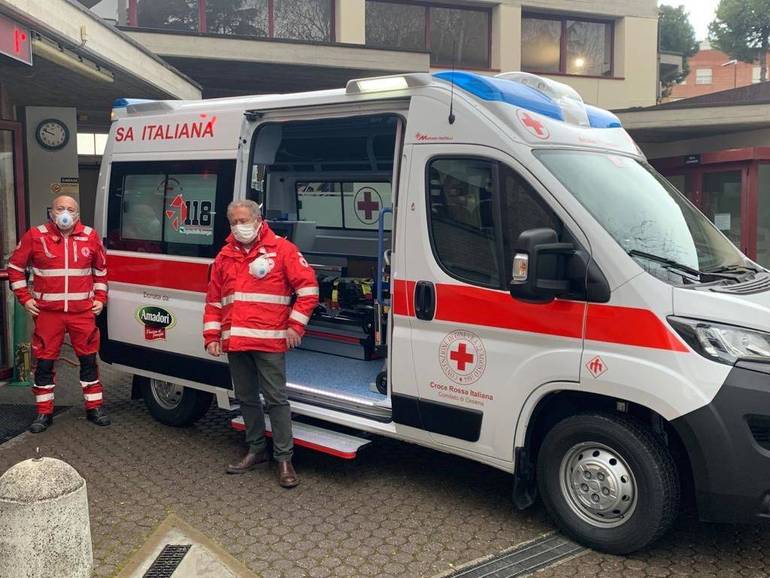 L'azienda Amadori ha donato un'ambulanza attrezzata Covid-19 alla Croce Rossa