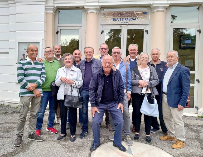 La 5a TA dell'Iti di Cesena si ritrova dopo 50 anni dal diploma