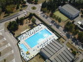 La piscina comunale di Cesena dall'alto - Foto Mariggiò - Archivio Corriere Cesenate