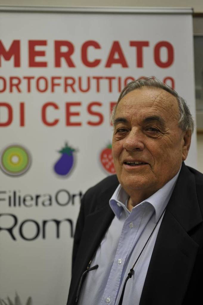 Nella foto Domenico Scarpellini, presidente del mercato ortofrutticolo di Cesena