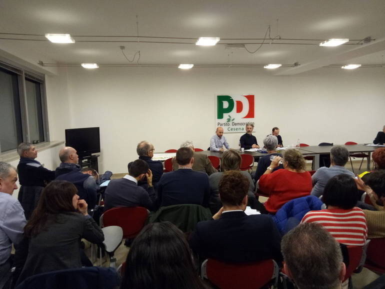 Pd Cesena: "ok al dialogo con Fico, ma sentire la base con un referendum"