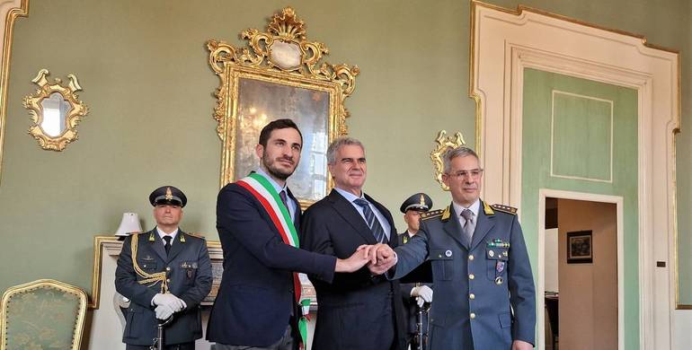 Da sinistra: sindaco Lattuca, prefetto Corona, colonello Pulieri