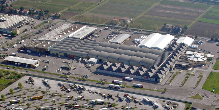 Mercato Ortofrutticolo e Fiera di Cesena - Foto aerea Mariggiò aprile 2007