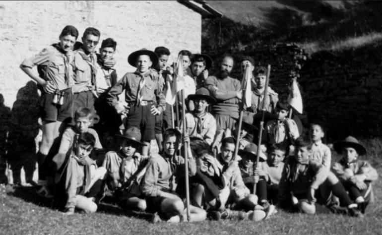 Foto storica degli scout dell'Osservanza