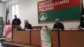 Da sinistra, il segretario regionale del Pri Renato Lelli, il candidato Diego Angeloni e Mario Guidazzi, ex vice sindaco di Cesena