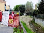 Il torrente Cesuola all'Osservanza, pochi metri prima di imboccare il tombinamento sotto il centro storico di Cesena - Foto Archivio Corriere Cesenate
