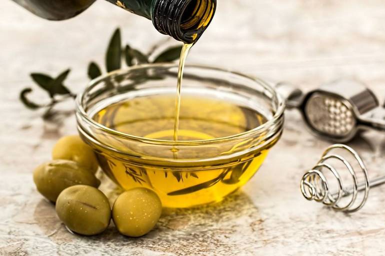 Un corso per assaggiatori di olio d'oliva