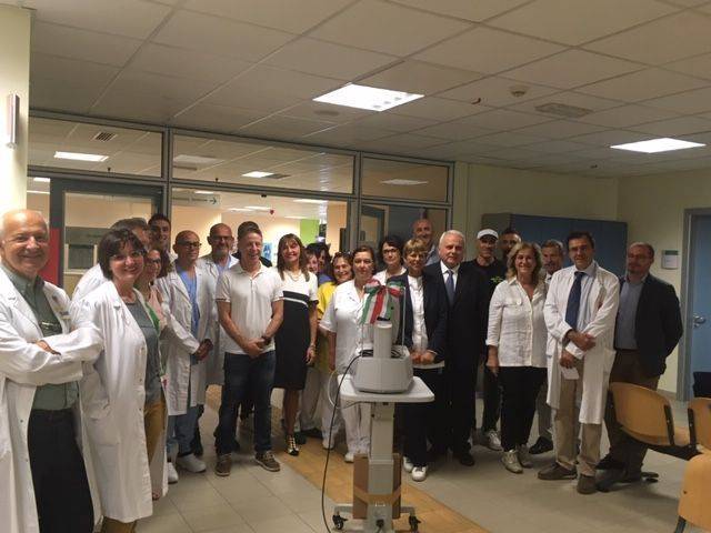 Un retinografo in dono al reparto di diabetologia dell’ospedale Bufalini di Cesena