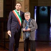 il Sindaco Enzo Lattuca e Marisa Degli Angeli in occasione della cerimonia Premio Malatesta Novello 2022