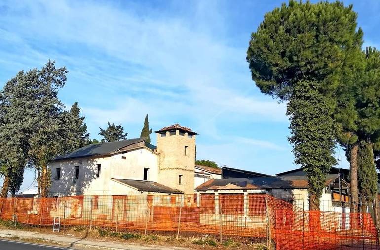 Una torre antica in via Calcinaro, a Martorano?