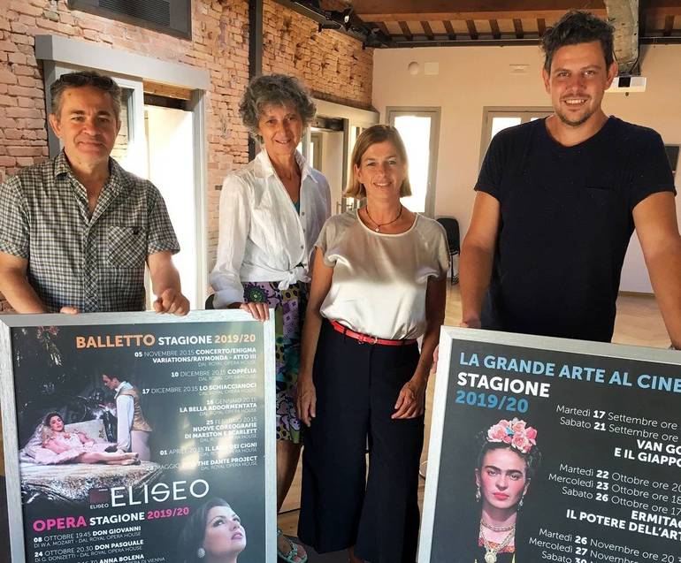 La presentazione di ieri al cinema Eliseo. Nella foto: da sinistra, Damiano Puliti, Monica Andreucci, Francesca Piraccini e Massimiliano Severi
