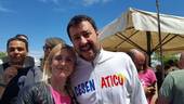 Giulia Zecchi con Matteo Salvini (Foto Lega)