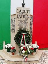 Cerimonia di commemorazione al monumento di Villalta