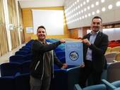 Nella fotografia Alan Angelini e il sindaco Matteo Gozzoli