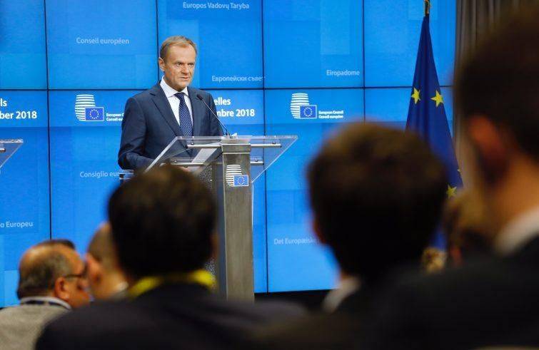 La conferenza stampa notturna per annunciare i risultati della prima giornata del Consiglio europeo