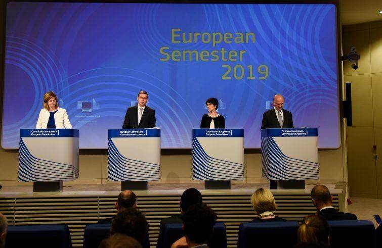 Bruxelles, 5 giugno: conferenza stampa dei commissari Valdis Dombrovskis, Marianne Thyssen, Pierre Moscovici