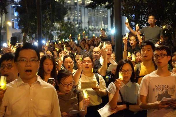 Hong Kong, voce agli studenti cattolici: “Rimaniamo e lottiamo per la nostra libertà”