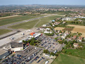 L'aeroporto Ridolfi nel 2007 - Foto Mariggiò