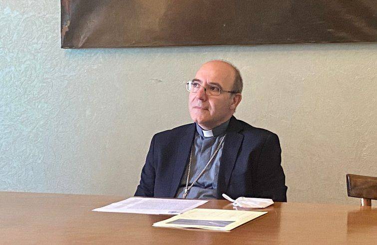 Nella foto agensir.it, monsignor Felice Accrocca, arcivescovo di Benevento