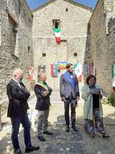 Nella foto del luglio scorso a Tavolicci, il presidente della Regione Emilia-Romagna, Stefano Bonaccini, è il primo da sinistra