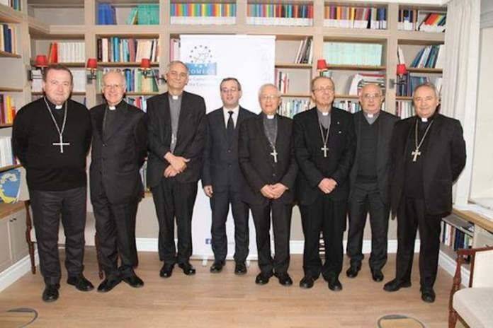 Messe con il popolo, il messaggio dei vescovi dell'Emilia-Romagna: "Prudenza e speranza"