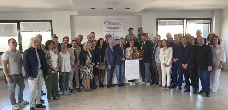  Nella foto il gruppo dei Presidenti delle Commissioni di albo territoriali riunito a Rimini in occasione della presentazione del documento
