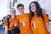 Foto Siciliani Gennari /SIR Giovani partecipanti alla Giornata Mondiale della Gioventù con le magliette della GMG 2023 Lisbona