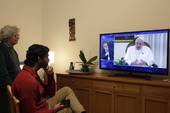 Nella foto SIR-Siciliani/Gennari il Papa intervistato da Fabio Fazio