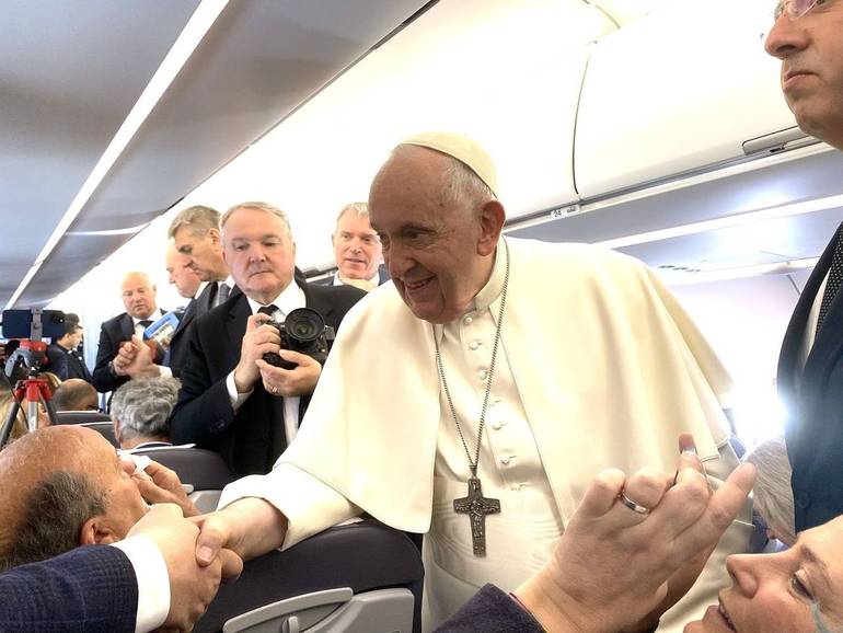 Papa Francesco in Ungheria/4. L'incontro con i giornalisti sul volo Roma-Budapest