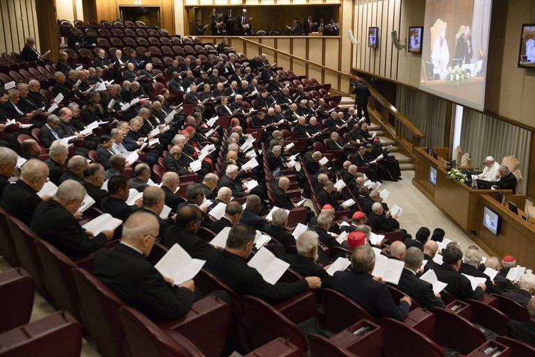 Vaticano, 30 agosto 2022: riunione dei cardinali con Papa Francesco nell’Aula del Sinodo. Foto Vatican Media/SIR
