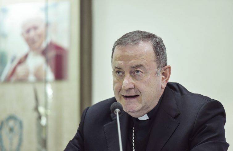 Nella foto l'arcivescovo di Ravenna-Cervia, monsignor Lorenzo Ghizzoni, presidente del Servizio nazionale tutela minori