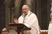 Papa Francesco alla Messa crismale del 18 aprile scorso. Foto agensir.it